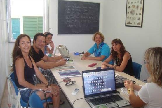 玉林成人学意大利语：沟通世界的新桥梁