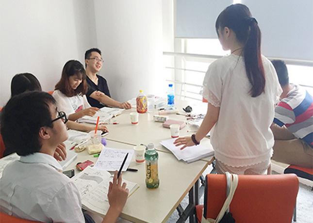 南宁雅思英语培训的基础班和强化班有什么区别？